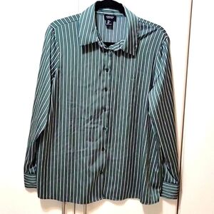 Jones & Co long sleeve blouse
